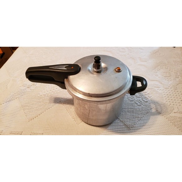Vtg Kitchen Pro 4 Qt Pressure Cooker 92141 - Picture 3 of 16